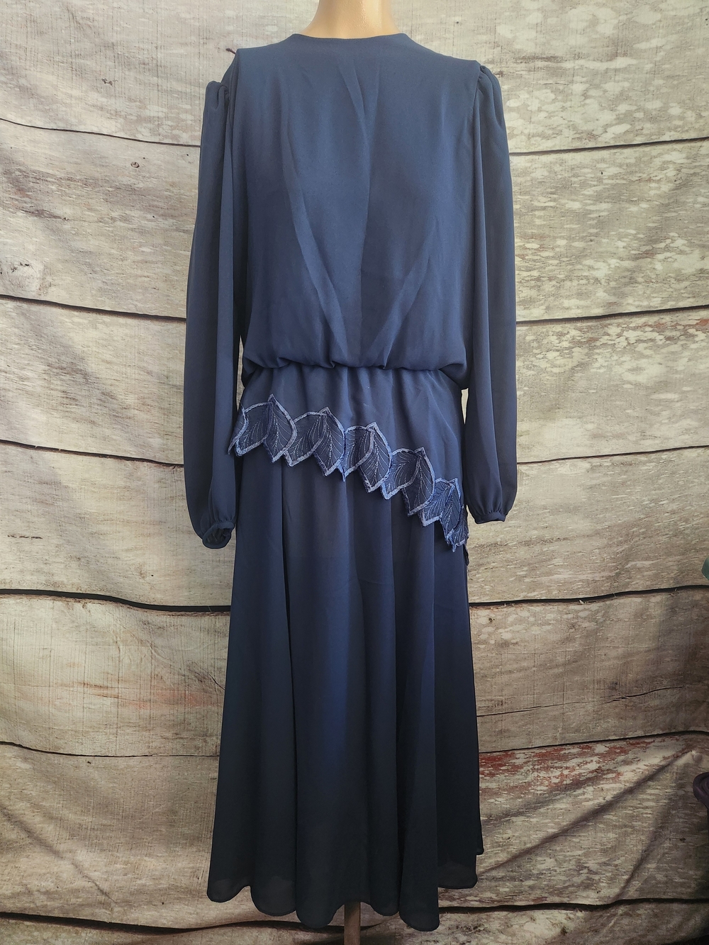 Vintage Navy Long-Sleeve Midi Dress with Leaf Embroidery
